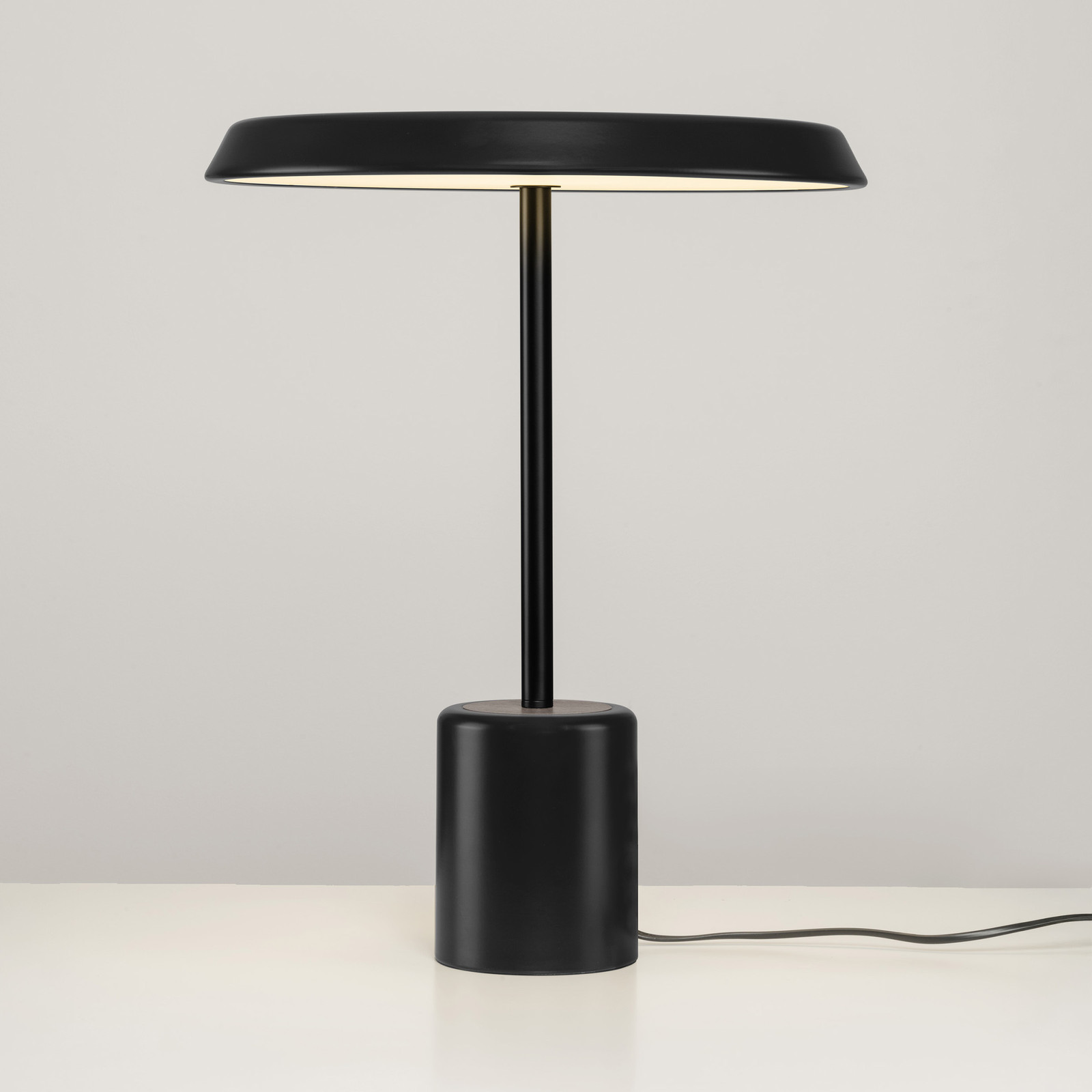 home24 Ophelia LED-tafellamp, zwart, Ø 40 cm