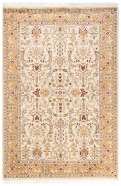 Overton Handknotted Wool Traditional Oriental Ivory Area Rug - 4' x 6'