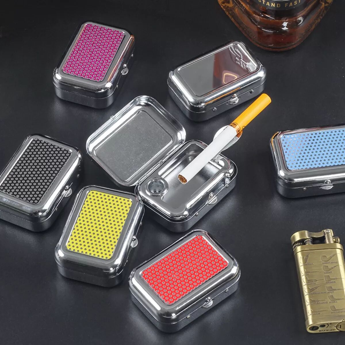 INF Mini Taschenaschenbecher – Aluminiumlegierung, Federdeckel, integrierter Löscher Schwarz