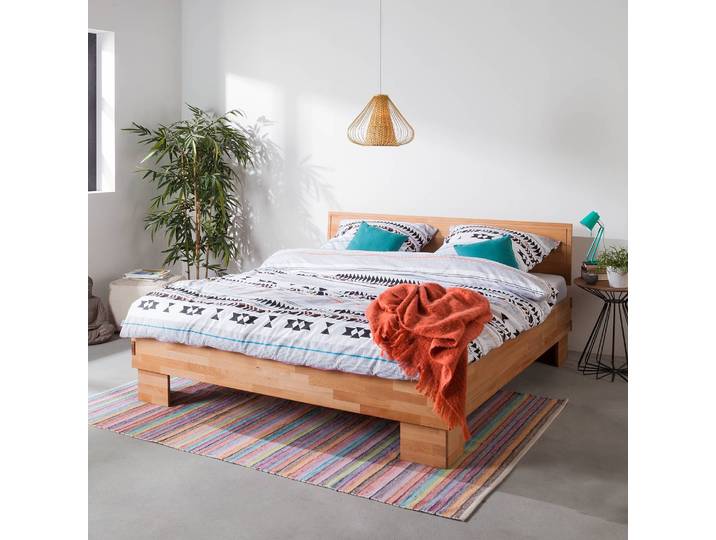 Lit en bois massif MaiaWOOD 140 x 200cm Hêtre massif, huilé Beige/Marron/Hêtre Hêtre