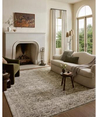Alexander Home Clarice Traditional Area Rug