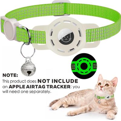 Inspired Finds Reflective AirTag Cat Collar With Breakaway Safety Buckle & Bell glow