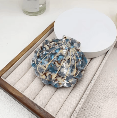 Inspire Curations Shell Shape Folding Pocket Makeup Mirror 2