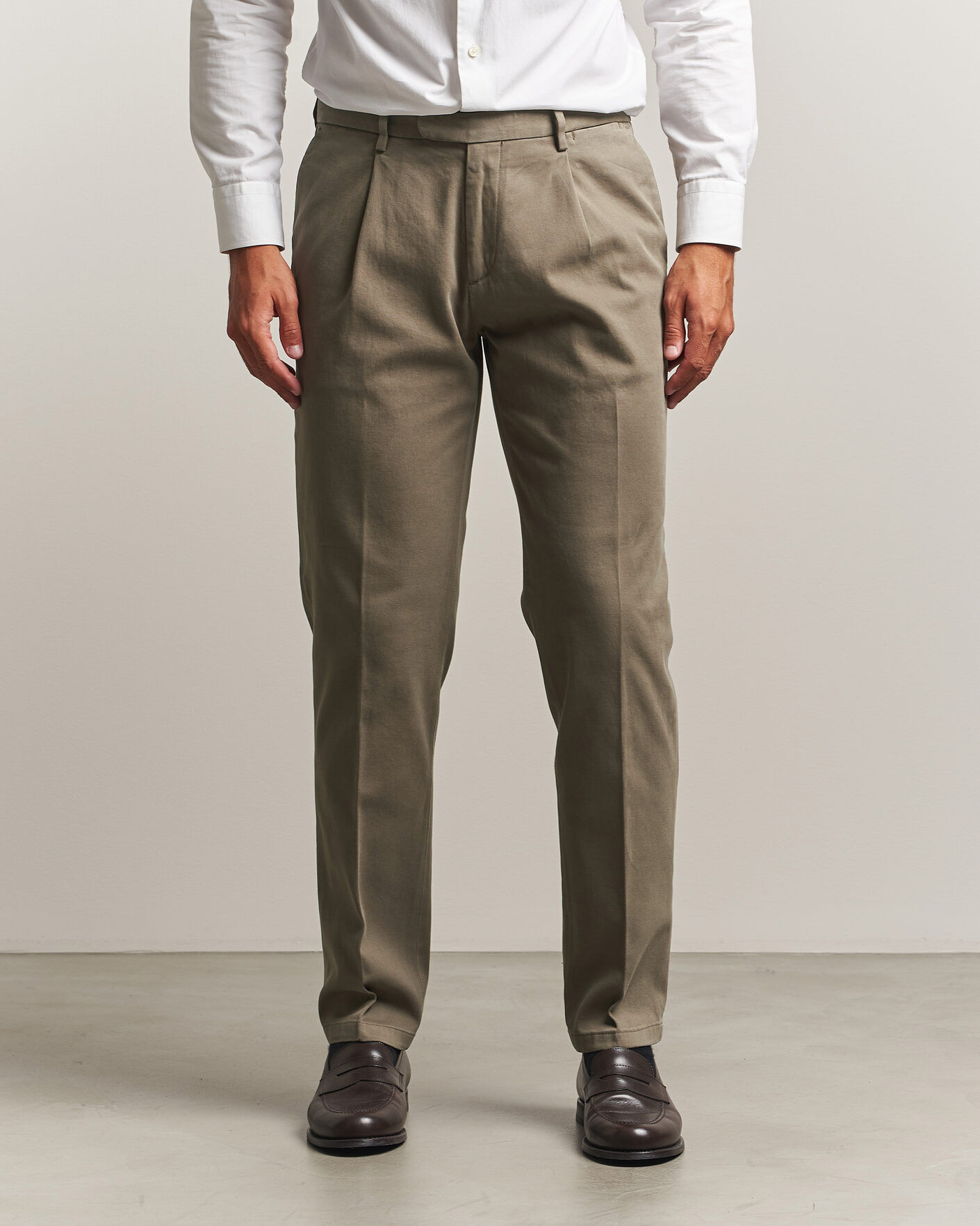 Boglioli Pleated Cotton Twill Chinos Olive men 50 Grøn