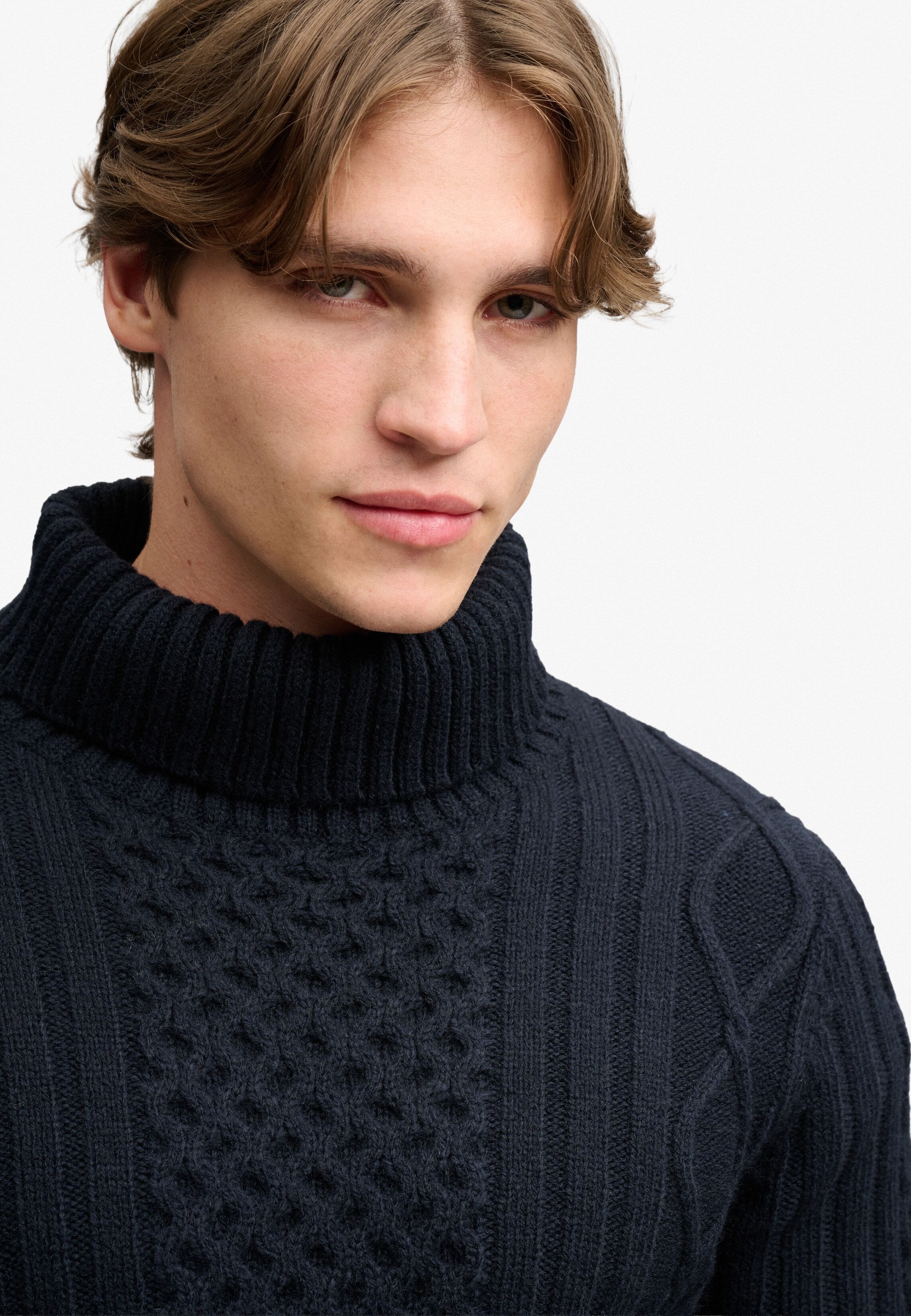 Rollkragenpullover SUPERDRY "JACOB CABLE ROLL NECK JUMPER", Herren, Gr. XL, schwarz (eclipse navy), Strick, Obermaterial: 70% Polyacryl, 30% Wolle, unifarben, relaxed fit normal, Rundhals, Bündchen, Pullover Rollkragenpullover, Materialmix, relaxed fit ec