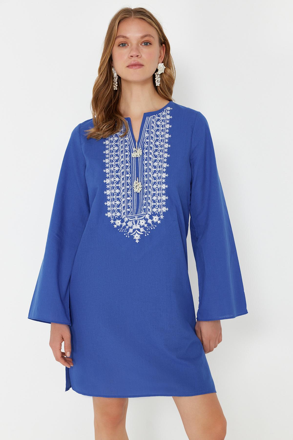 Damesjurken in blauw, effen kleuren, lange, losse stijl