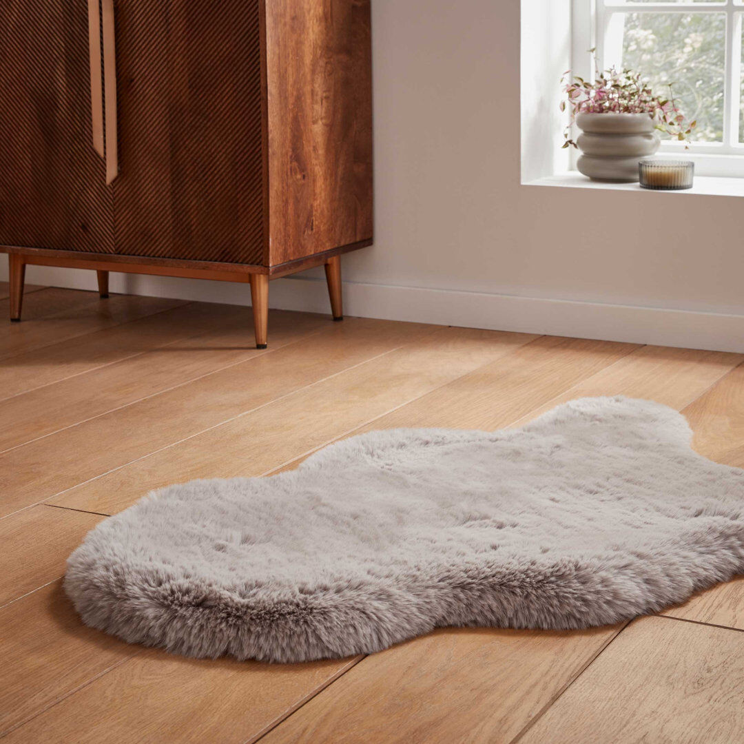 Fairmont Park Lehi area rug Table Tufted Sheepskin Silver Silver Novelty 60 x 90cm