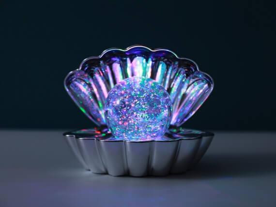I-TOTAL Schelpvormige LED tafellamp met accenteffect en USB-aansluiting, zilverkleurig