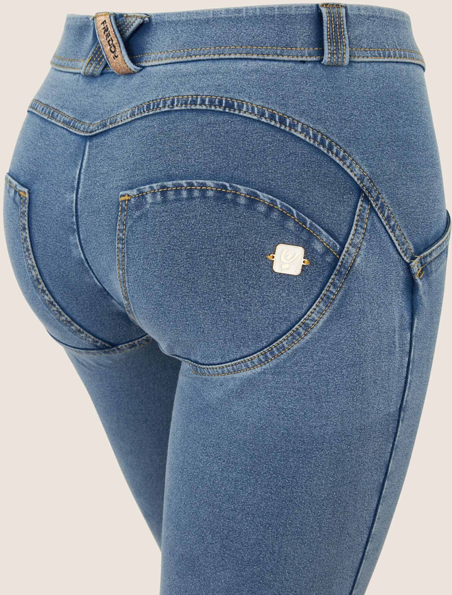 Leggings FREDDY "Leggings WRUP11LS446", Damen, Gr. L, EURO, blau (denim blu medio, gelb seams), Obermaterial: 84% Baumwolle CO. 16% Elasthan EL., Hosen Leggings denim blu medio, gelb seams L, EURO