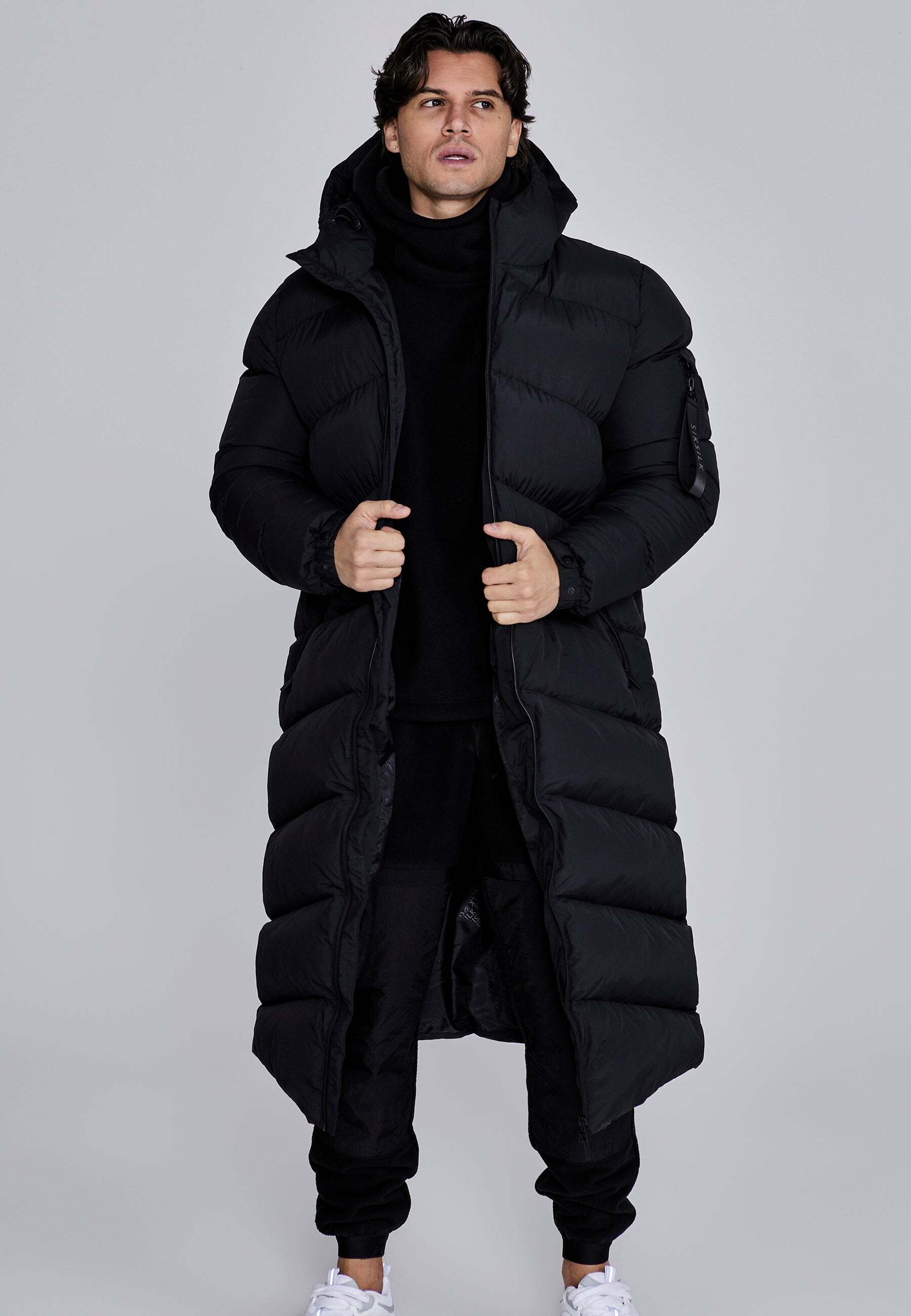 Wintermantel SIKSILK "Siksilk Wintermantel Longline Puffer", Herren, Gr. S, schwarz, Obermaterial: 100% Nylon NY., Mäntel Wintermantel schwarz S