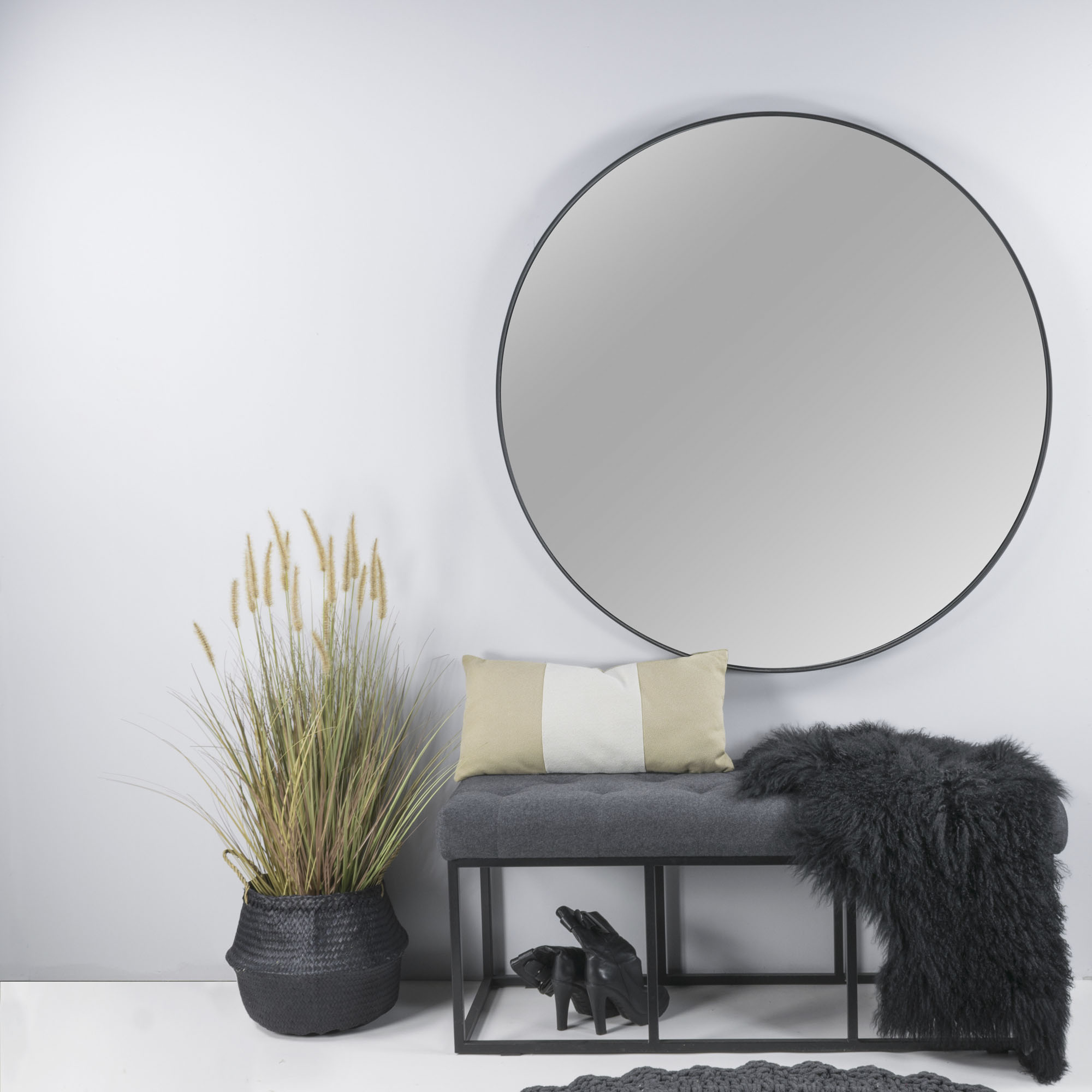 Wandspiegel SPINDER DESIGN "Donna", schwarz, B:120cm H:120cm T:5cm Ø:120cm, Metall, Spiegelglas, Spiegel, Wandspiegel, Metall, Qualitativ hochwertiges Erscheinungsbild, Ø 120 cm
