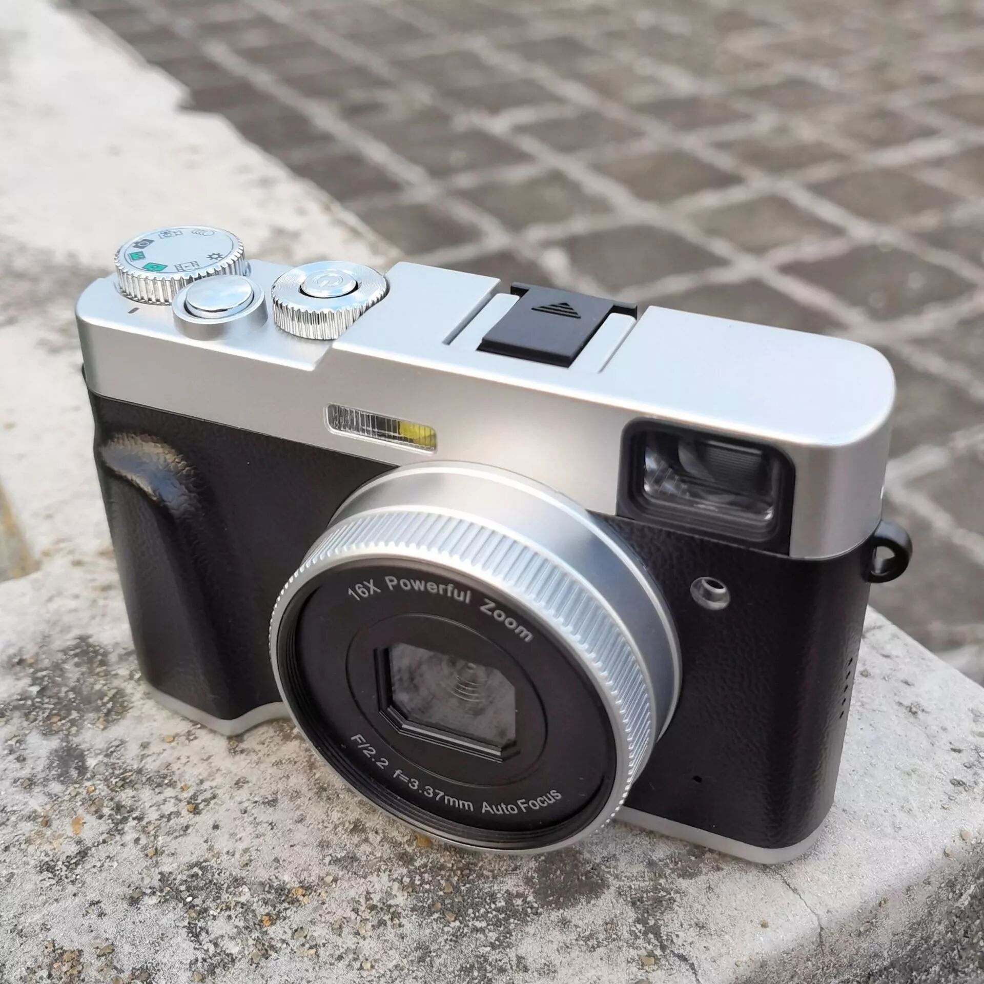 INF Appareil photo 4K / 48MP / Zoom 16X / Autofocus / Anti-tremblement