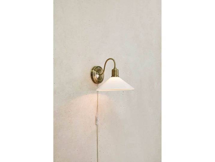 Vela Wandleuchte Antique Brass/Shiny White - Markslöjd - Wohnzimmer - Metall