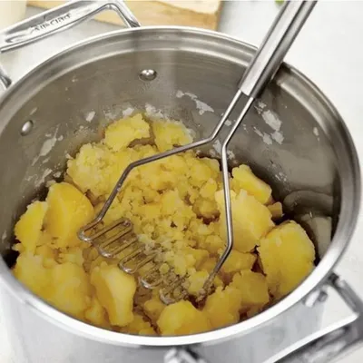 Wavy Pressure Potato Masher, Stainless Steel Cooking Gadget Tool Mashed Potatoes Wavy Pressure Kitchen Accessories Wavy Pressure Potato Masher, Stainless Steel Cooking Gadget Tool Mashed Potatoes Wavy Pressure Kitchen Accessories