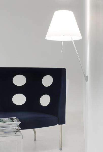 Luceplan Costanza Wandleuchte mit Dimmer und Teleskopstange, alu (H 76 - 110cm, ... H 76 - 110cm | weiß | aluminium | Dimmer 1D13NA000020+9D1301511702