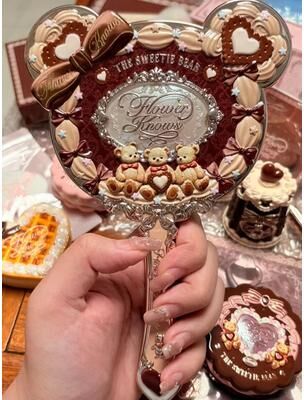Uplift Picks Flower Knows Sweetie Bear Hand Mirror Creamy Pink Vanity Mirror 01