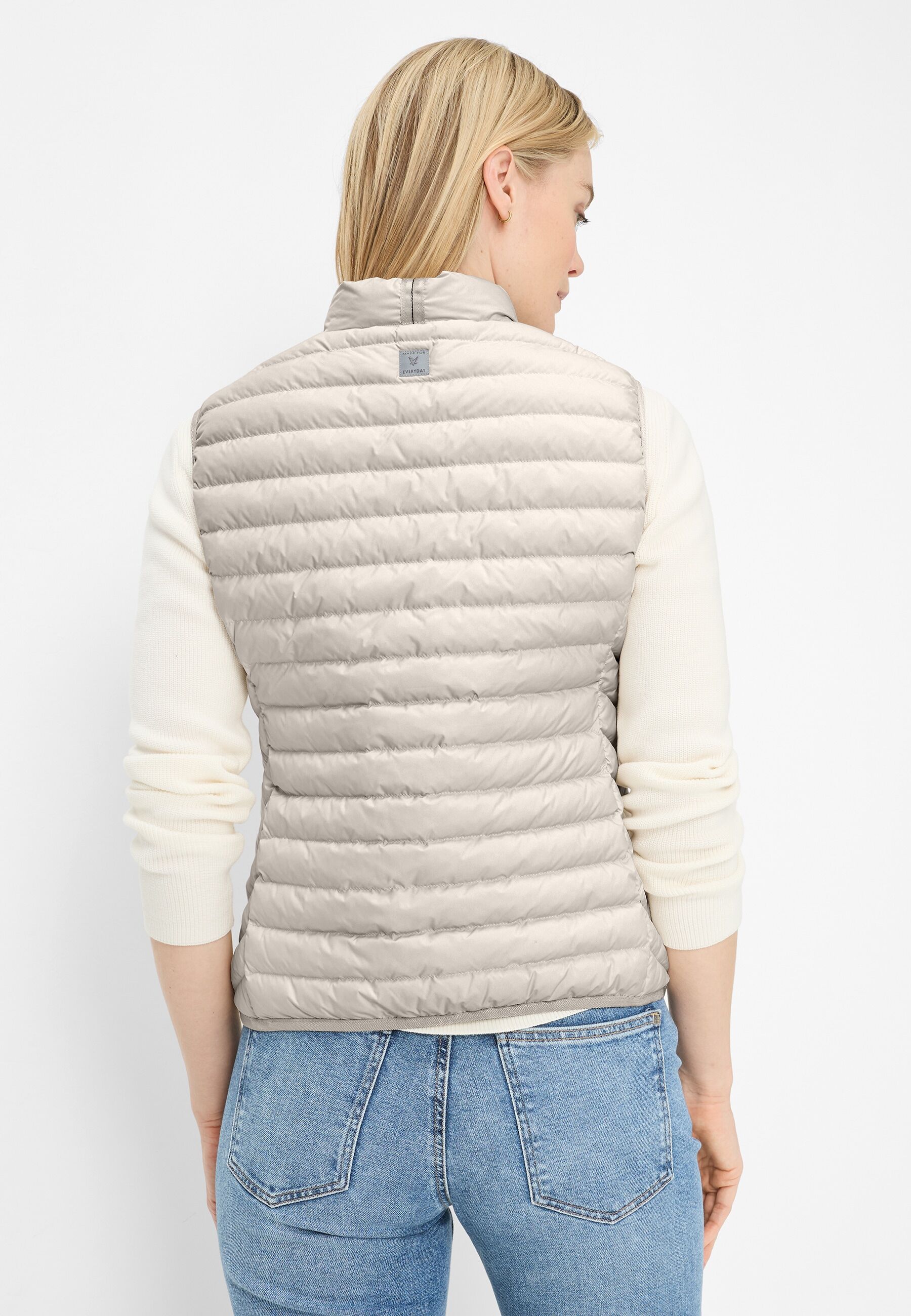 Steppweste FUCHS SCHMITT, Damen, Gr. 50, beige, Web, Obermaterial: 100% Polyester, unifarben, regular fit normal, hoch geschlossener Ausschnitt, Westen Steppweste, Stehkragen, Regular Fit, Reissverschlusstaschen beige 50