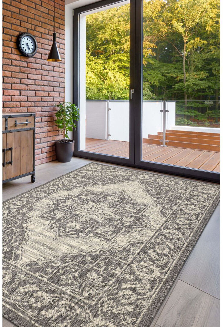Lark Manor Gel Medallion Steel Grey Rectangle 160 x 225 cm