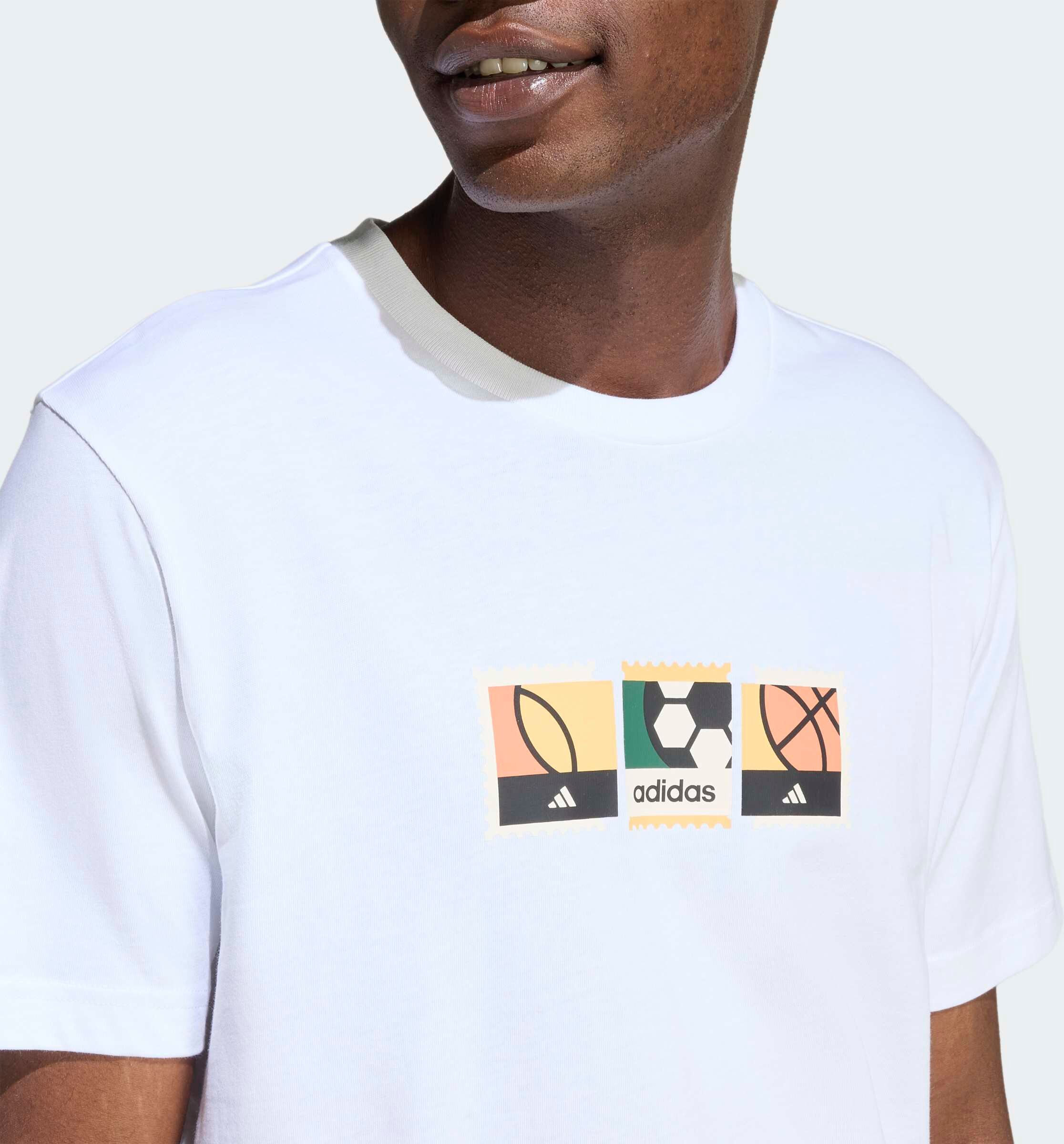 T-Shirt ADIDAS SPORTSWEAR "MEMORIES OF SPORT STAMPS GRAPHIC", Herren, Gr. XXL, weiss (weiß), Obermaterial: 100% Baumwolle, Shirts T-Shirt weiß XXL