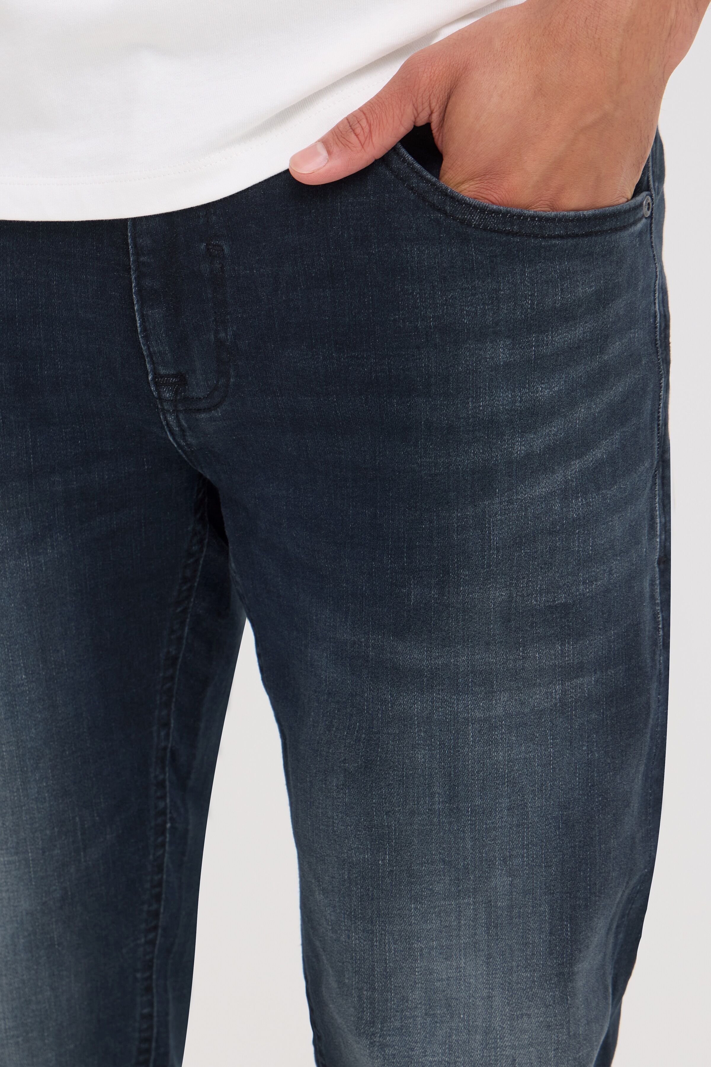 Regular-fit-Jeans BLEND "Twister fit Mulitflex", Herren, Gr. 29, Länge 32, denim schwarzblau, Denim/Jeans, Obermaterial: 93% Baumwolle, 5% Polyester, 2% Elasthan, Abriebeffekte, regular fit lang, Jeans Regular-fit-Jeans, Baumwollmischung, regular fit deni