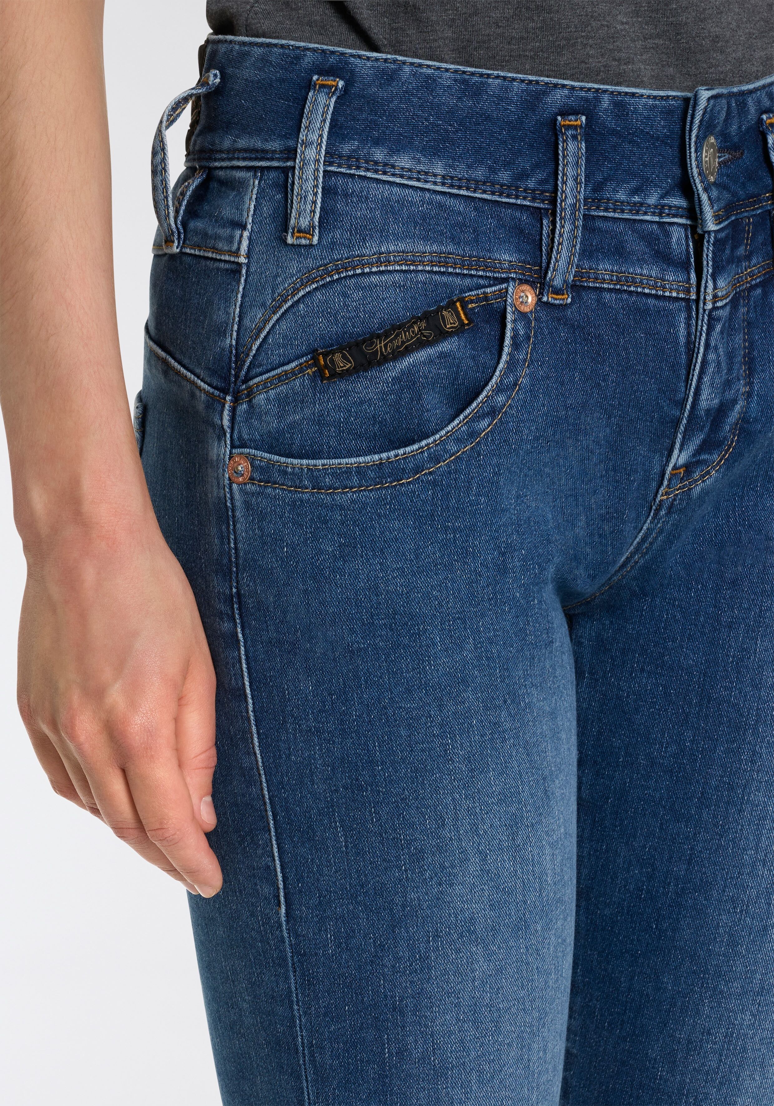 Bootcut-Jeans HERRLICHER "Pearl Boot Denim Cashmere Touch", Damen, Gr. 33, Länge 32, blau (blau dragon), Denim/Jeans, Obermaterial: 94% Baumwolle, 5% Elastomultiester, 1% Elasthan, Jeans Bootcut-Jeans, mit Spitzbund blau dragon 33, Länge 32