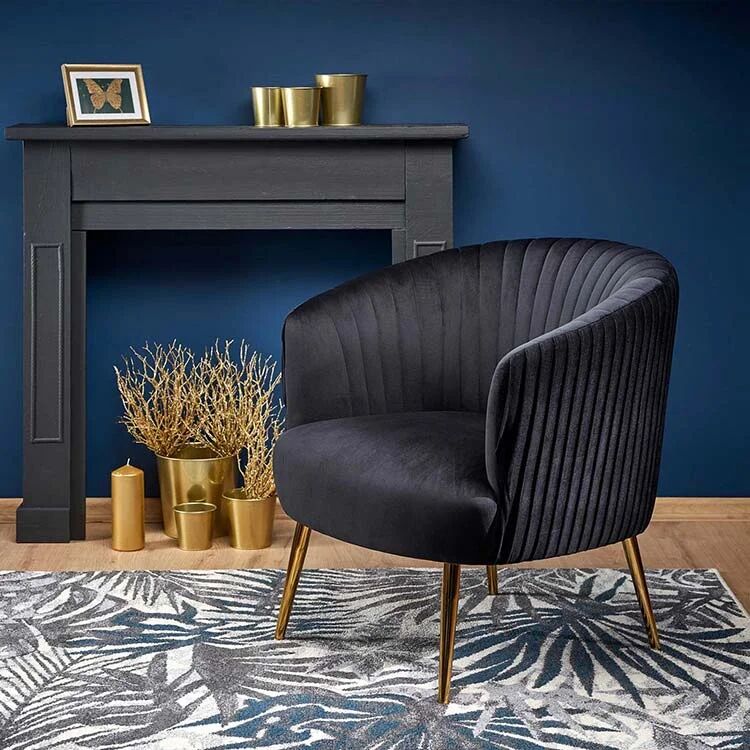 garneroarredamenti Poltroncina design in velluto nero con gambe oro Romance