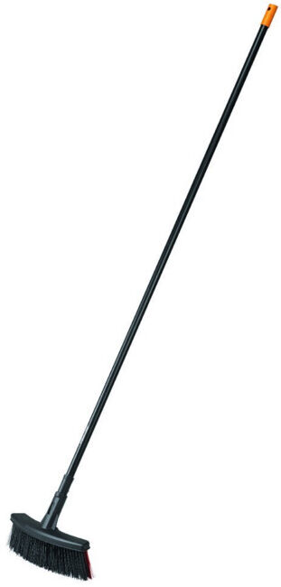 Fiskars Balai polyvalent tête M Solid (1025930)