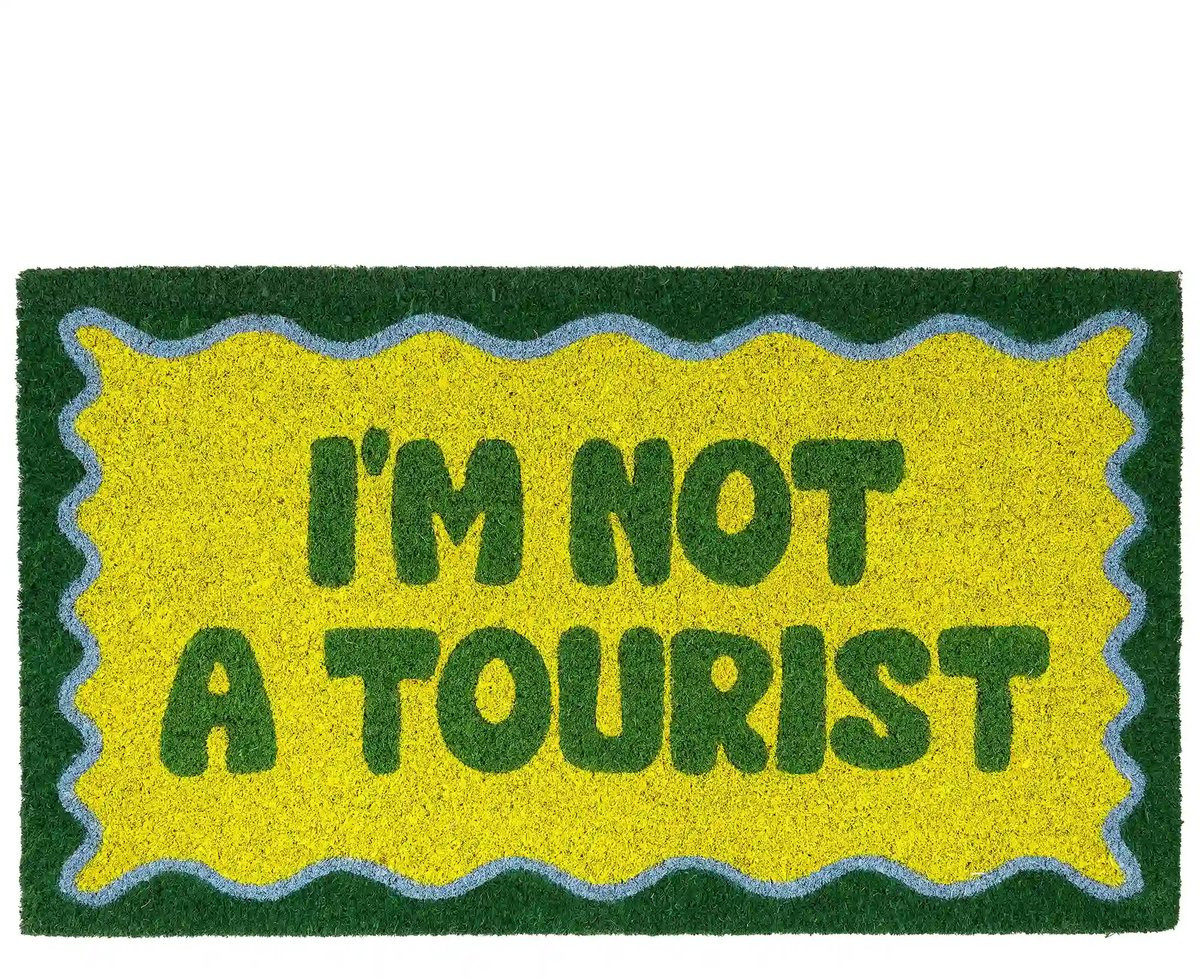 Fisura Deurmat I'm Not A Tourist