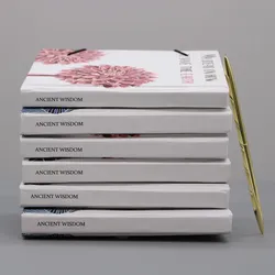 Small Notebook with strap - Flowers in the same garden