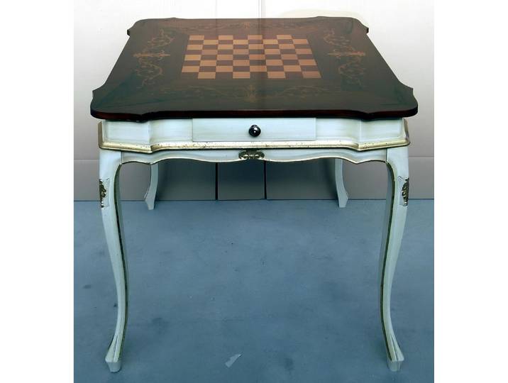 Xlmoebel Spieltisch Eleganter Schachtisch aus Holz mit klassischem Design, (1-tlg), Hergestellt in Italy