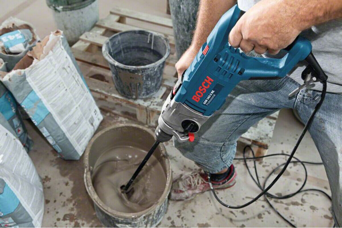 Bosch Professional GSB 162-2 RE Professional Schlagbohrmaschine mit Koffer - Leistungsstarker Bohrer für härteste Anwendungen, 060118B000)