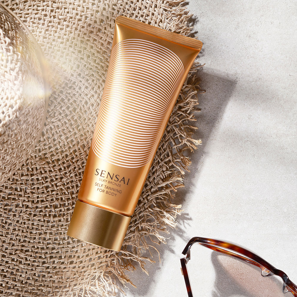Sensai Silky Bronze autobronzant pour le corps 150 ml