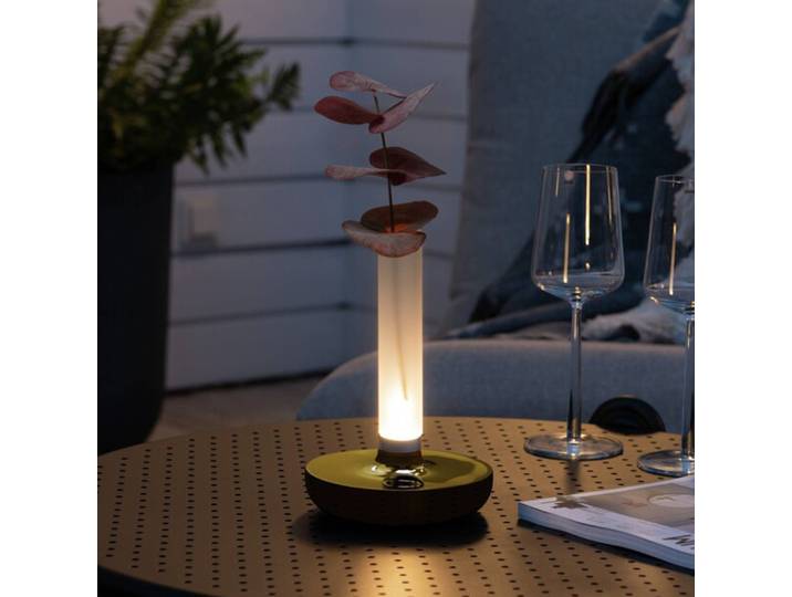 Konstsmide LED-Tischleuchte Biarritz, IP54, Akku, CCT, gold dimmbar, messing / gold, Aluminium, Modern