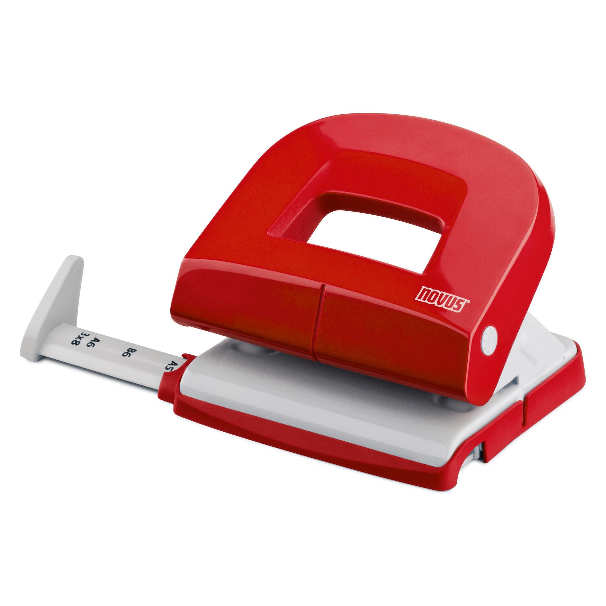 Novus 16 Leaf Punch Red (025-0539 NO) (025-0539)