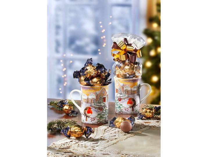 Wintertassen mit Pralinen, Bunt