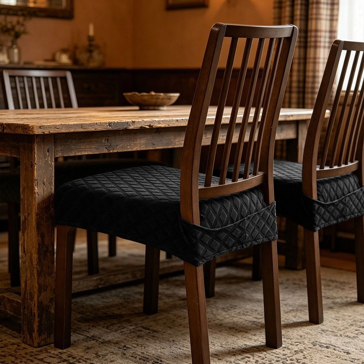 INF Lot de 4 housses de tabouret jacquard diamant double-élastique - Housses antidérapantes en polyester avec sangle à boucle Le noir