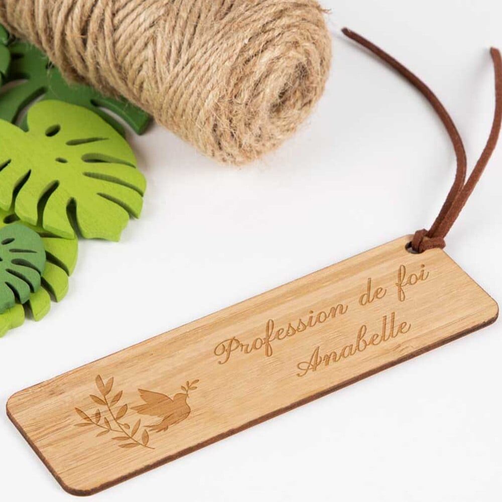 Ocadeau Marque page communion en bois