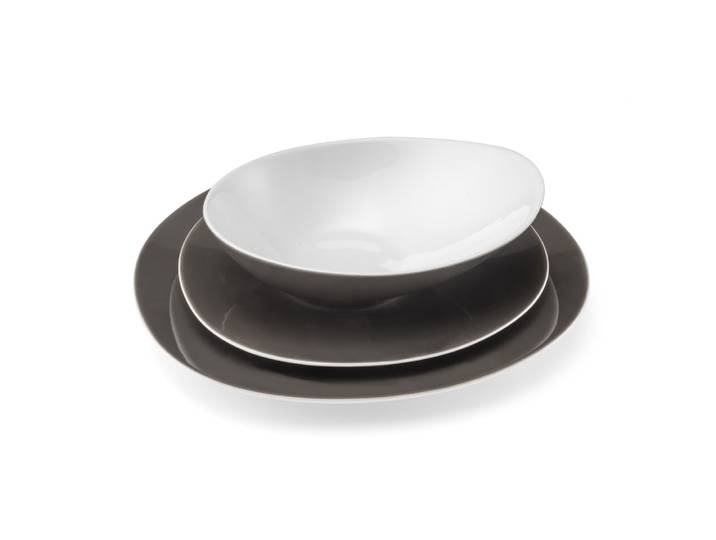 Service de vaisselle 18 pièces en porcelaine taupe