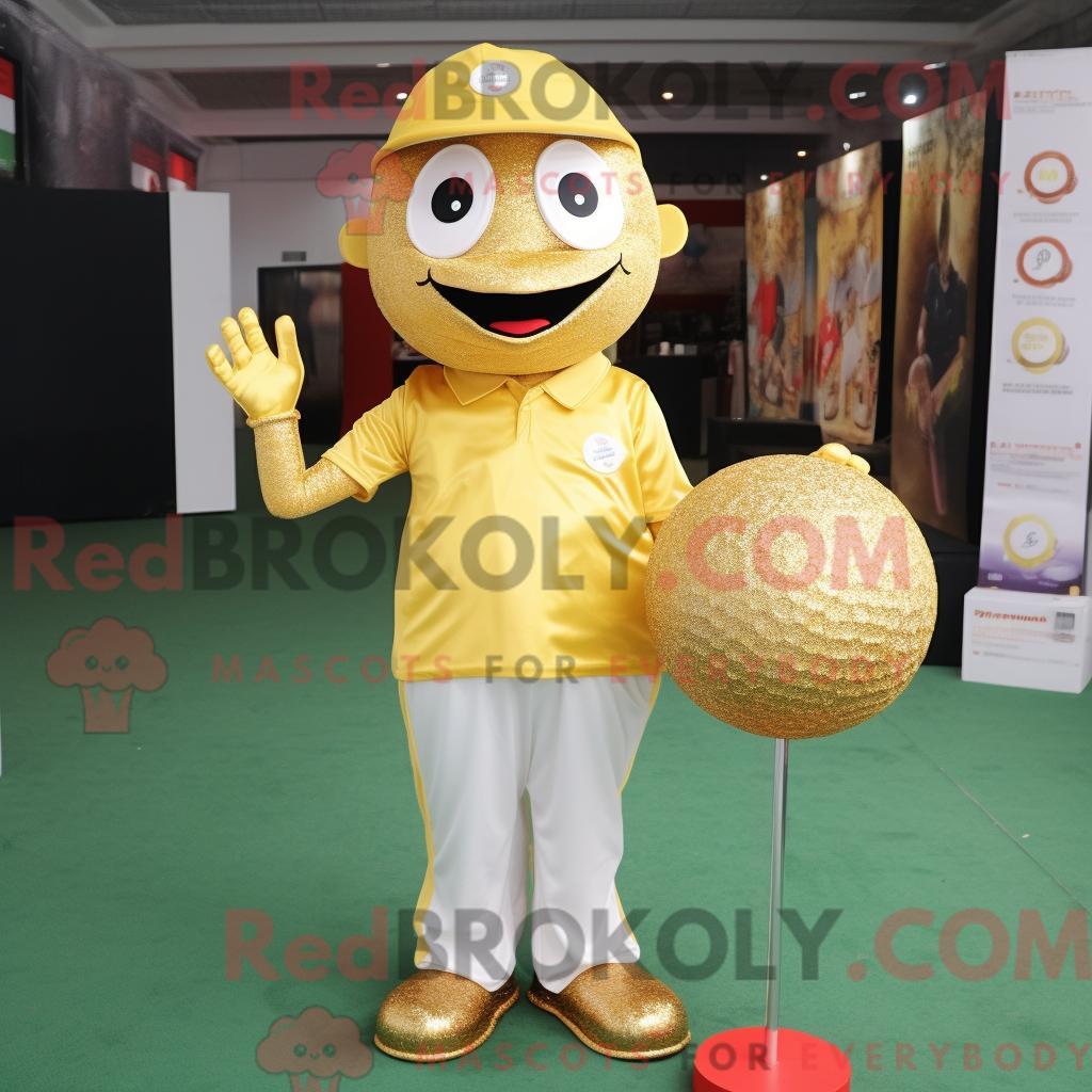 Maskottchen REDBROKOLY eines goldenen Golfballs mit T-Shirt und Schlüsselanhängern