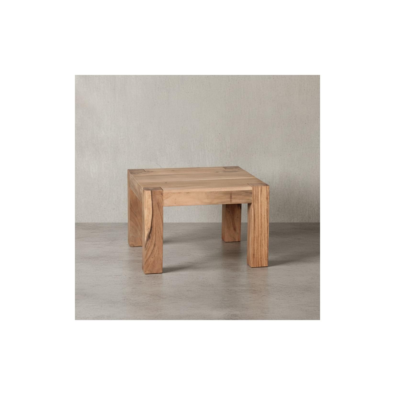 KADIMA DESIGN Rustikaler Couchtisch NAKO: Massivholz, quadratisch, handgefertigt, pflegeleicht.