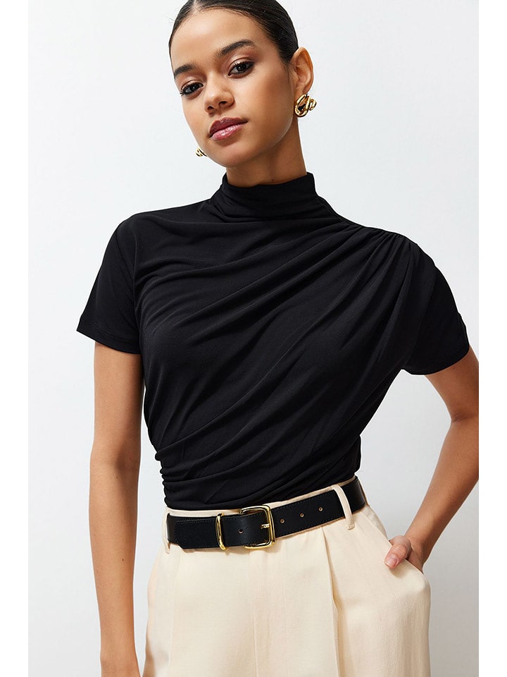 trendyol Shirt in Schwarz - M