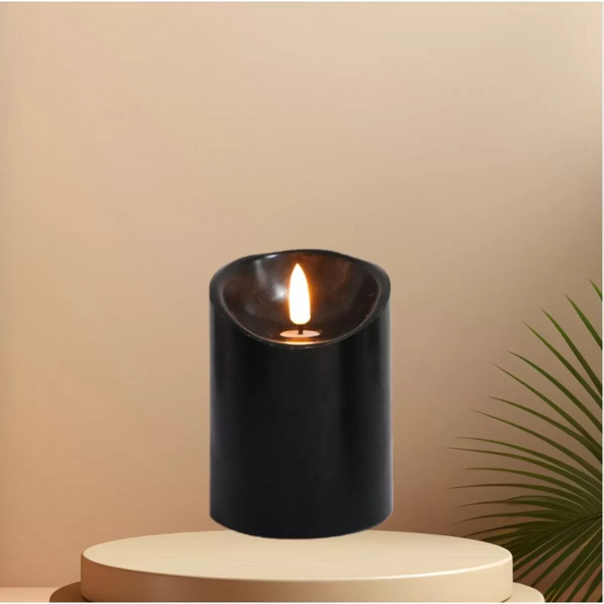 INF Magic Black Series LED Flammenlose Kerze (7,5cm Durchmesser, 10cm Höhe) - Batteriebetrieben