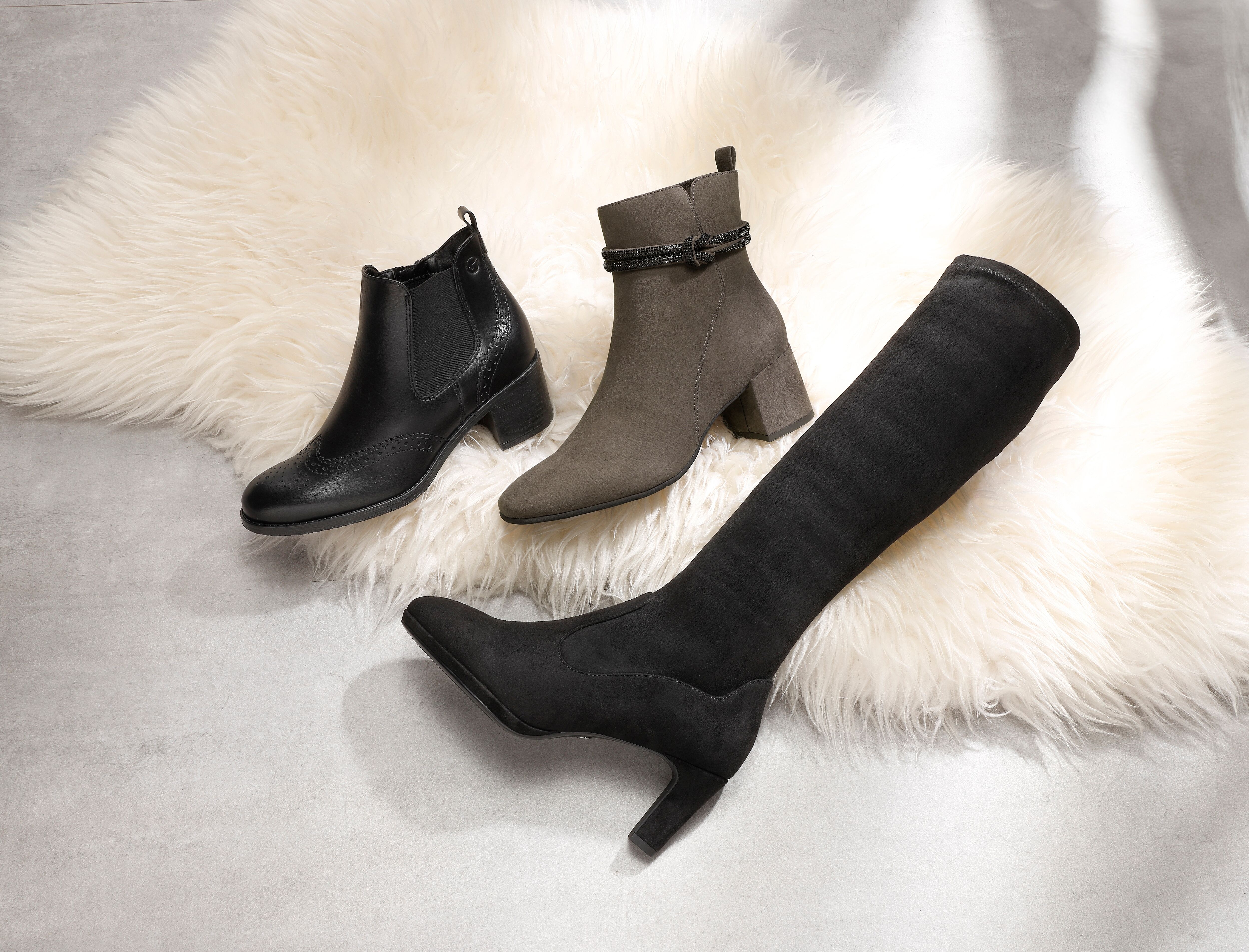 Stiefel TAMARIS, Damen, Gr. 36, XS-Schaft, schwarz, Textil, Veloursleder, unifarben, Schuhe Stiefel, mit Stretchfunktion im Schaft, vegane Verarbeitung schwarz 36, XS-Schaft