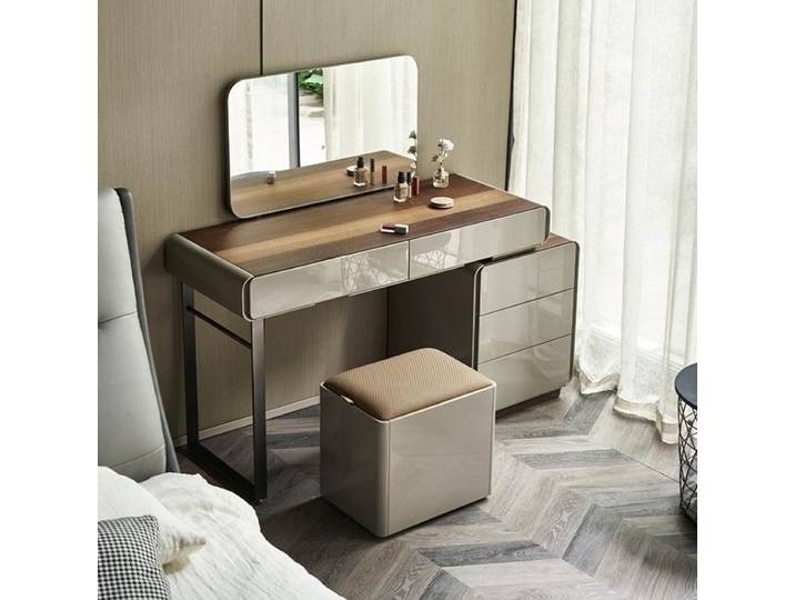 Coiffeuse avancée rétractable pour chambre à coucher minimaliste italienne, miroir de Table de maquillage, coiffeuse moderne de luxe pour petit appartement