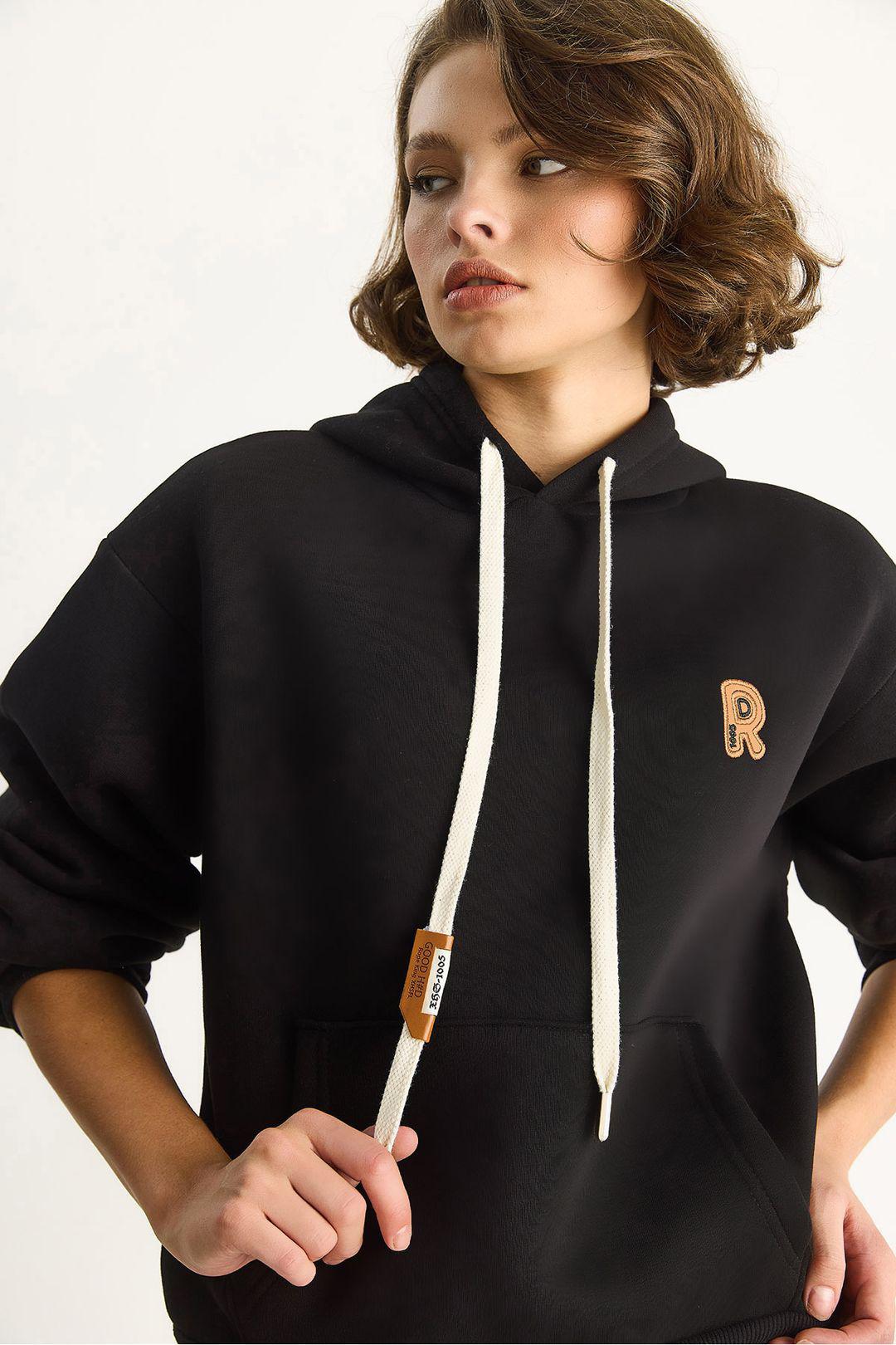Bestickter Kapuzenpullover