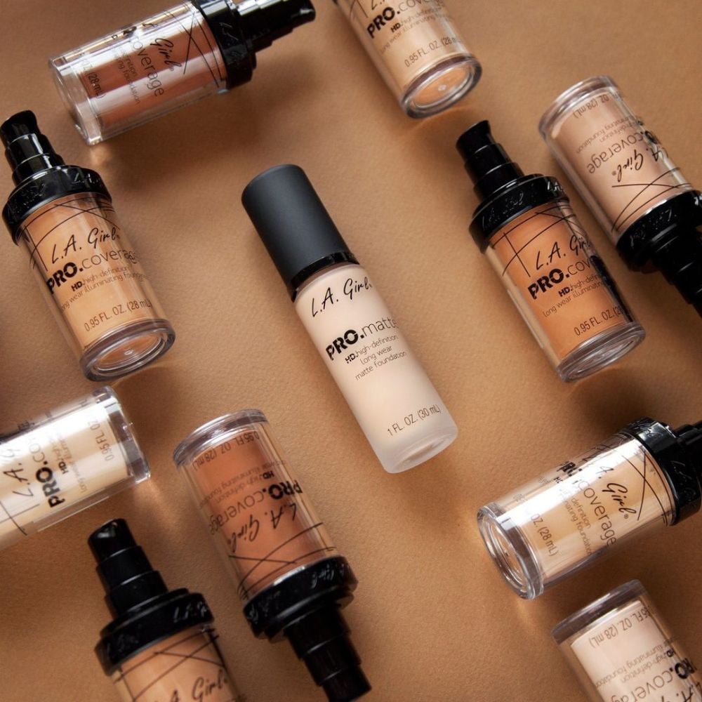 L.A. Girl PRO Coverage HD Long Wear Illuminating Foundation 28mL Porcelain