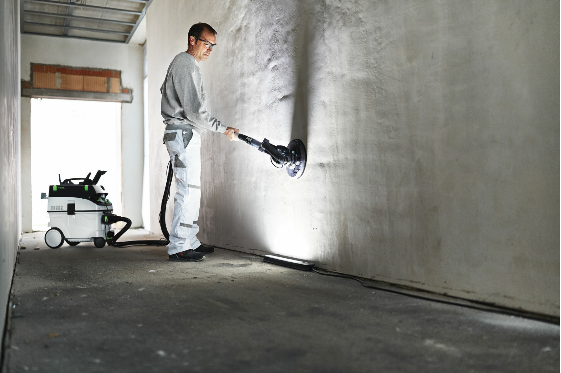 Festool STL 450-Set SYSLITE Streiflicht mit hoher Leuchtkraft und langer Laufzeit für die optimale Ausleuchtung von Oberflächenfehlern, inkl. Stativadapter und Transporttasche, 202911)
