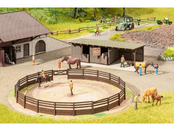 NOCH Modelleisenbahn-Gebäude Bewegter Reitplatz mit Pferde-Boxen und Sound für