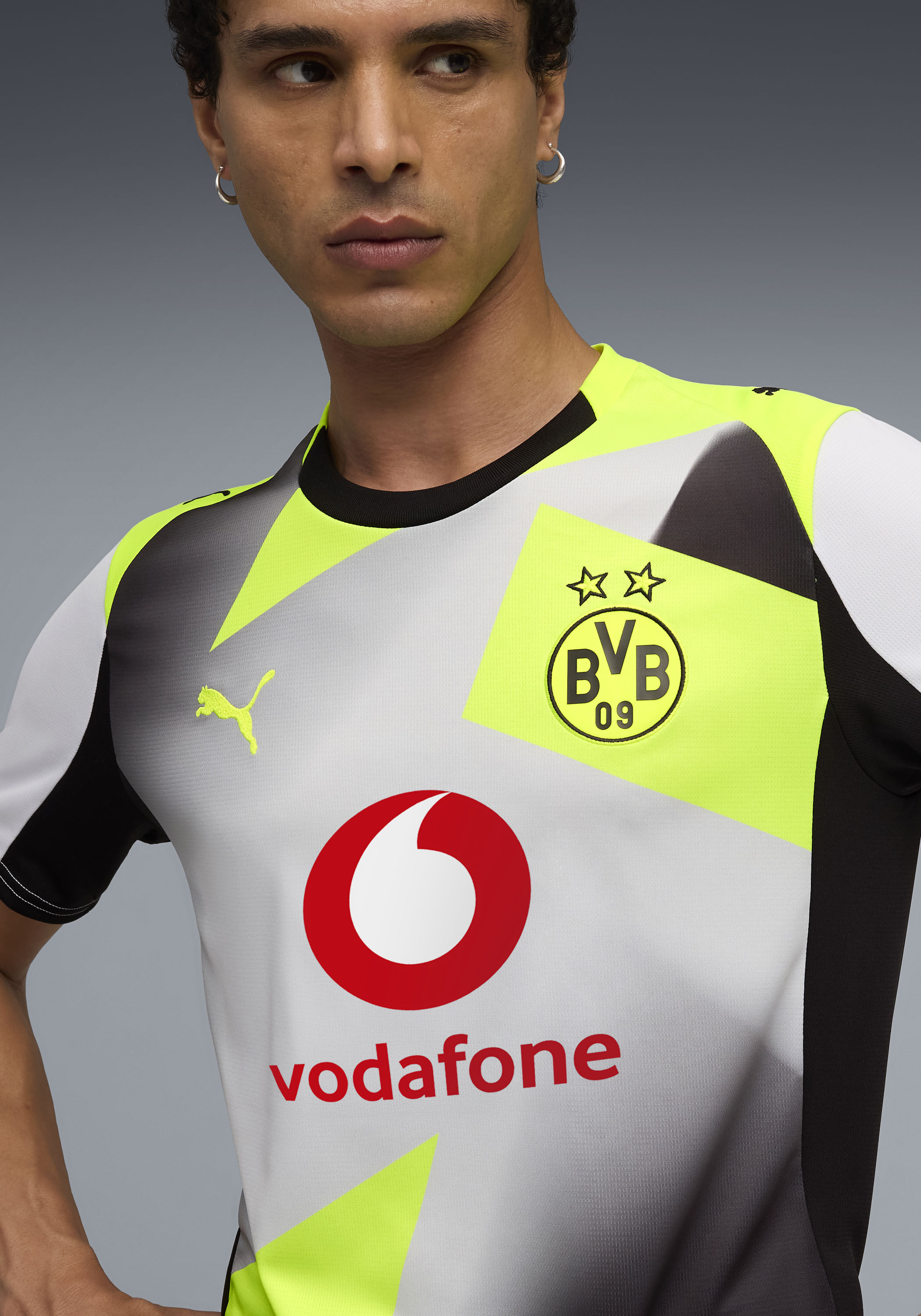 Fussballtrikot PUMA "BVB AWAY JERSEY REPLICA", Herren, Gr. S, gelb (silber mist, gelb alert), Web, Obermaterial: 100% Polyester, bedruckt, regular fit normal, Rundhals, Trikots Fussballtrikot, für Fussball, Kurzarm, Rundhalsausschnitt, mit Print-Applikati