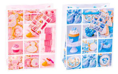Geschenktüte Fotomotiv „Baby“, Format A5, mit Tragekordel & Beschriftungsschild, B 180 x T 100 x H 230 mm, PP-Folie, rosa-blau, 12 Stück sortiert